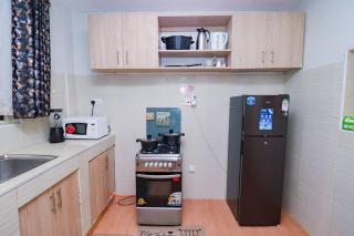 Urban Oasis Stylish 2BR EnSuite in Nairobi,TRM dr - Nairobi - 2