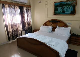 Hotel Purohit Sindhi Camp - Jaipur - 1