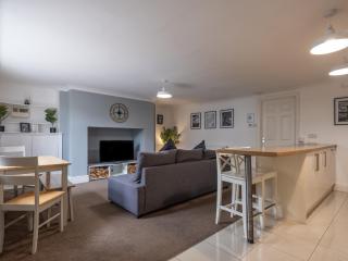 Spacious City Sanctuary - 7