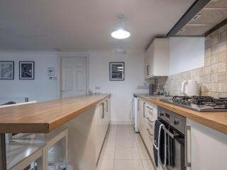 Spacious City Sanctuary - 1