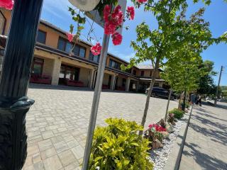 Vörös Álom Apartman Panzió - 9