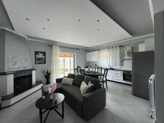 Nadi Penthouse with sea view - Vlorë - 0