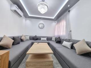 Brand new 4 bed apartment for 8 - beach bliss 7 min - Tangeri - 0