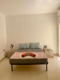 Lovely room, in shared house perfect location - Is-Swieqi - 9