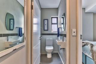 Beachfront Gem with generator - Cape Town - 7