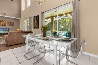 Upstay - Pet Friendly 6BR Home with Pool Hot Tub - Kissimmee - 8