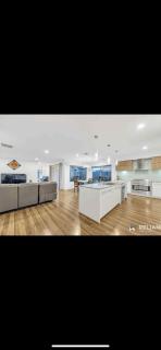 Home away from home private room2 - 2