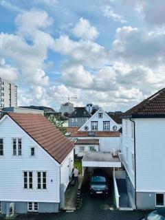 Utsikt, sentralt og romslig! - 4