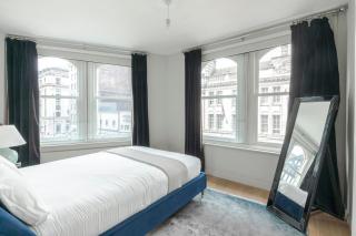 Immaculate 2-Bed Apartment in Prime Central London - 1