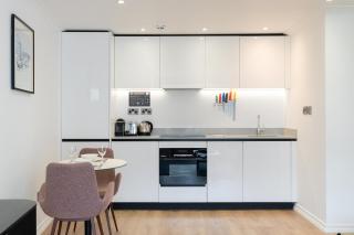 PREMIER SUITES Edinburgh Fountain Court - 2