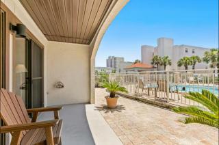 Dune Villas 7A is a 1 bed and 1 bath unit located off beautiful 30A - Santa Rosa Beach - 7