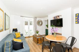 2 Spa Villas Gloucester - Gloucester - 6