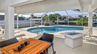 Belloccia with pool spa best boating location - 8