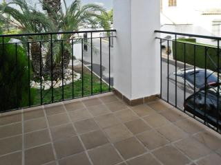 Spacious apartment in Playa Flamenca with shared pool - 2