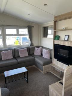MOONSTONE Lymington - Leysdown-on-Sea - 0