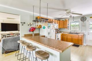 Charming Shallotte Home about 4 Mi to Ocean Isle Beach - Shallotte - 9