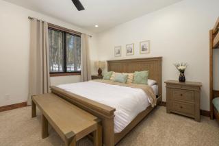 Luxury Mountain Retreat - 4