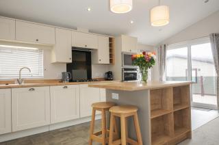 Lodge 59 at Riviera Bay Coastal Retreat - Brixham - 4