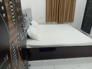 Shyam Kunj Guest House non AC Room - Varanasi - 0