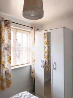 Central Stylish 2Bedroom Apt with FREE PARKING - Liverpool - 8