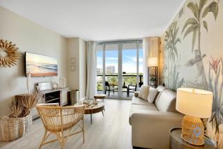 2BR with Balcony - Amazing Pool - Gym - 1