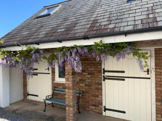 Y Stabl, Llanrhidian, Gower - Swansea - 0