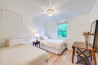 Historic Mamaroneck Guest House - Walk to Harbor! - - 1