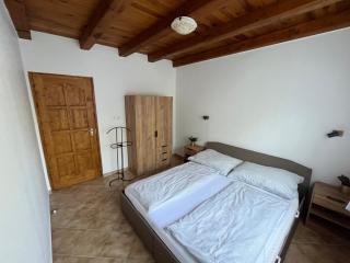 R-Home Apartman - Zamárdi - 4