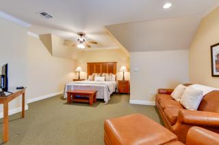Springfield Studio Rental with Golf Course View! - Springfield - 6