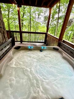 Firefly Lodge, hot tub, games, mountain views - Bryson City - 7