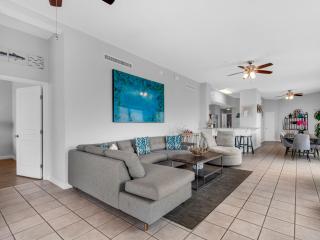Crystal View Condominium 402 by Newman-Dailey - 4