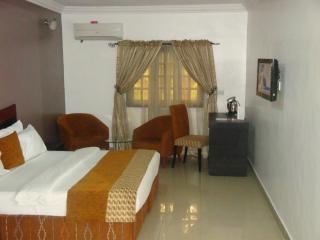 Suru Express Hotel GRA - 3