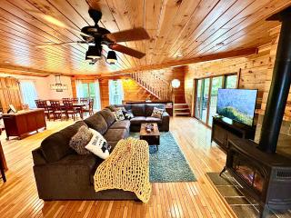 On Mountain Time, near casino and golf - Whittier - 6