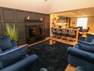 Netherdale Penthouse - Buxton - 4