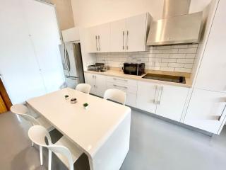 Modern 2 Bed 2 Bath L Strong Wifi Carport - Jacó - 3