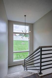 Luxury 3-Bedroom Townhome - Spectacular Views - Omaha - 3