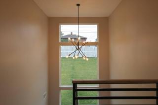 Luxury 3-Bedroom Townhome - Spectacular Views - Omaha - 2