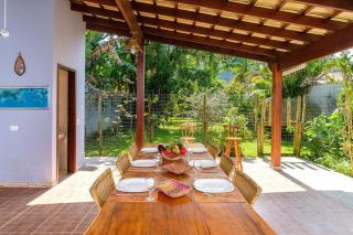 BH06 - Barra Seca · BH6: Gostosa, Espaçosa, Com Ar - 200 mts da praia - 8