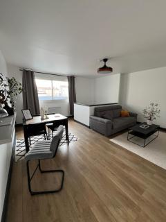 HYPER CENTRE à 80m du marché central, T2 très calme Rue du Minage - 9