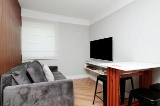 Bela Cintra, 1356 - 7