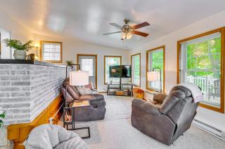 The Shady Cottage Millersburg Getaway with Deck - 0