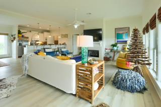 Steps to Bolivar Beach Home with Deck and Grill - Port Bolivar - 0