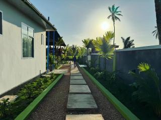 WOBUZ LODGE - - 0