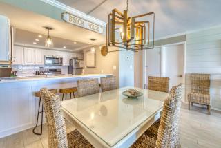 Beach House Condominiums C302 - Beachfront with Pool, WiFi, & Beach Service - Destin - 1