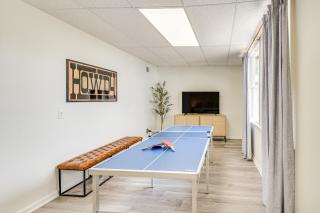 Pet-Friendly Buxton Home with Balcony, 2 Mi to Beach - Buxton - 9