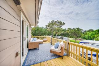 Pet-Friendly Buxton Home with Balcony, 2 Mi to Beach - Buxton - 8