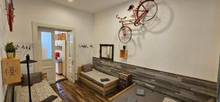 Cheerful and Cozy 2 Bedrooms 2 Bathrooms Apartment with Top Location - Budapest - 7