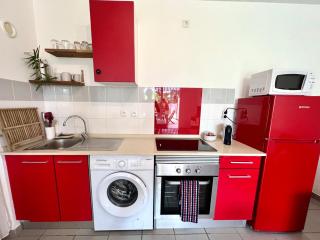 Grand studio de standing avec jardin et terrasse - Bourda - 8