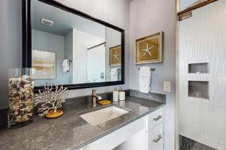 Gold N Shore - Westport - 1