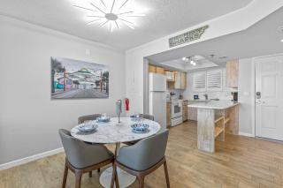 Beachfront Oceanview Condo - Walk to Flagler Ave - New Smyrna Beach - 6